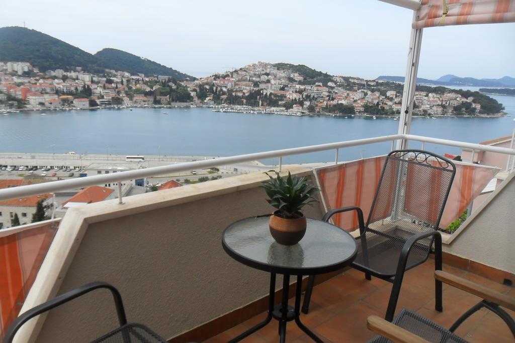 דוברובניק Rooms Anela With Large Common Tarrace And Beautiful Sea View חדר תמונה